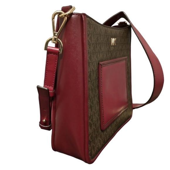 💥Offers Welcome💥Michael Kors Gloria Signature Crossbody Bag - Picture 4 of 16